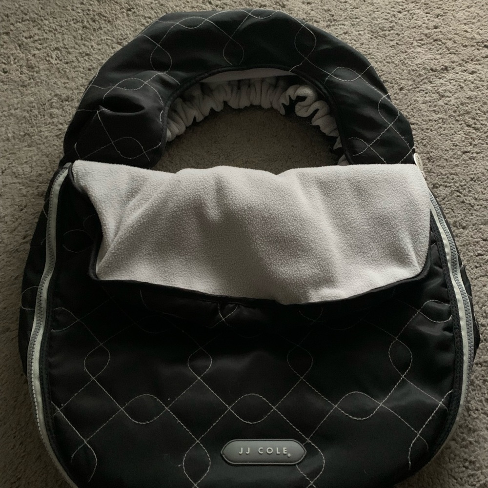 JJ Cole winter Baby seat cover